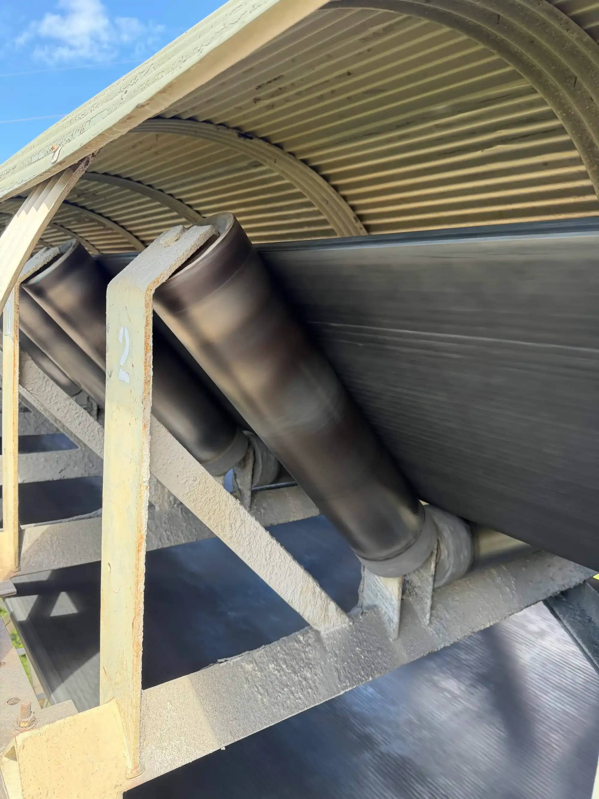 BATU elevated conveyor 26y running